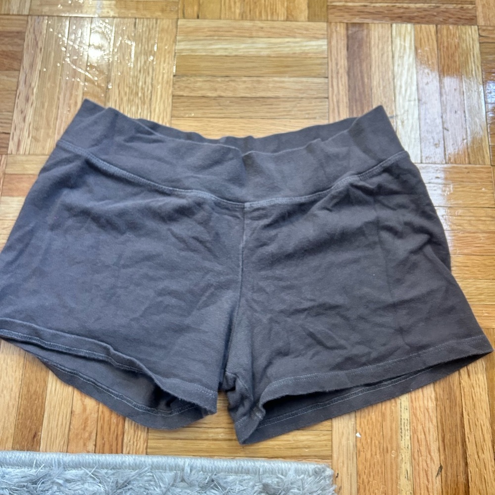 Brandy MelvilleWomen's BrownShorts
